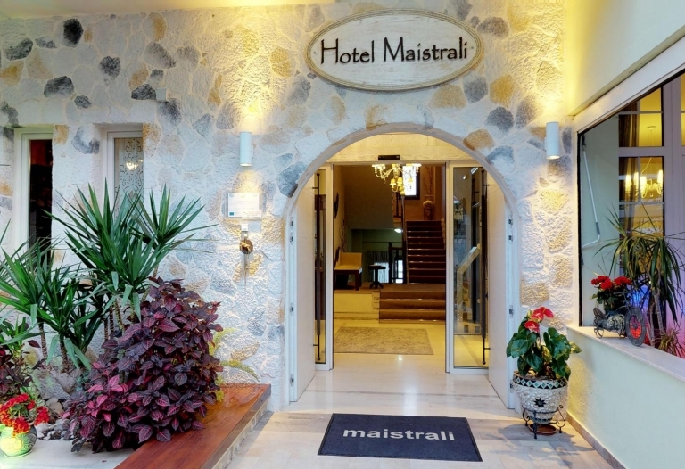 Hotel Maistrali